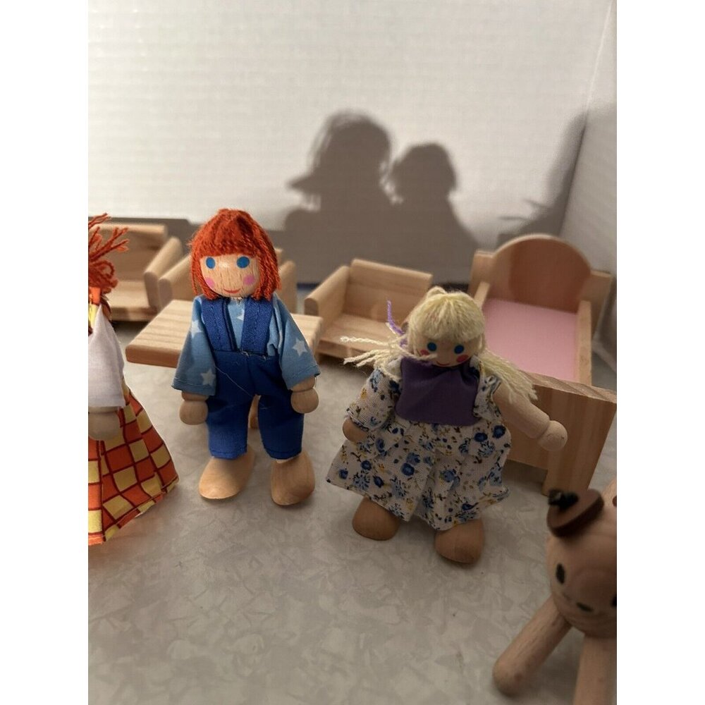 Wooden Dollhouse Furniture, 3 Wood Dolls, 1 Dog, And 1 Cat/ 16 Pieces In All - Picture 8 of 9